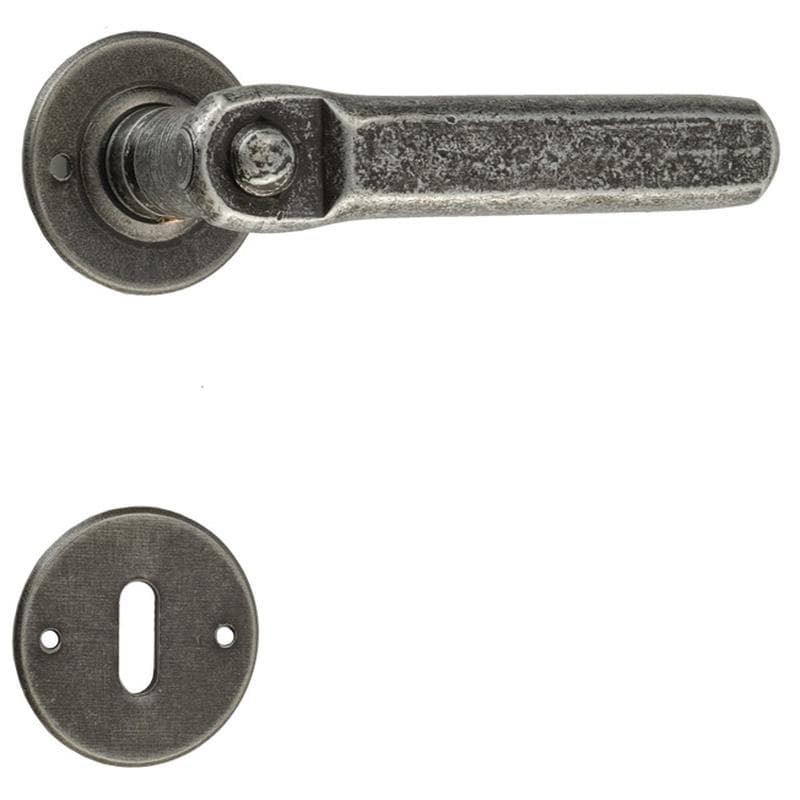 Maniglia con rosetta e bocchetta