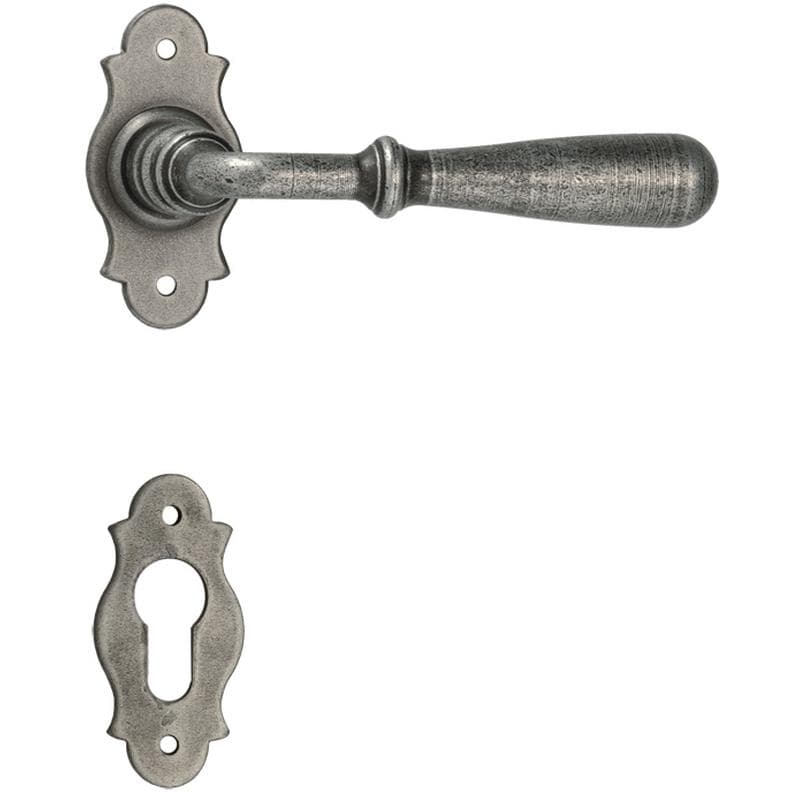 Maniglia con rosetta e bocchetta